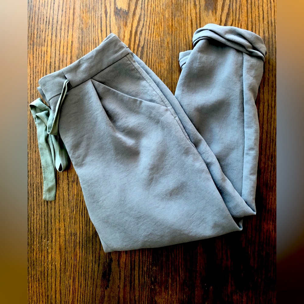 Olive green Wilfred 3/4 dress pants